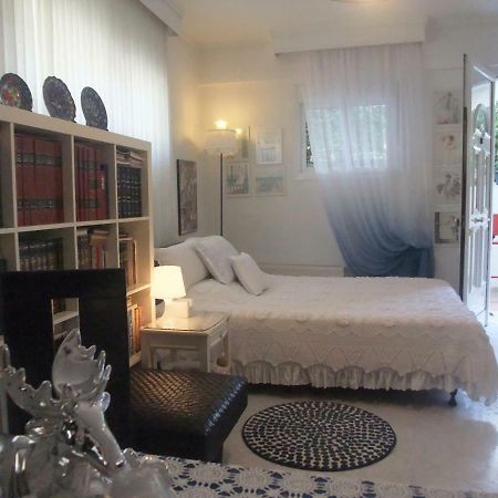 شقة A Majestic Elegant House With A Garden Peraía المظهر الخارجي الصورة