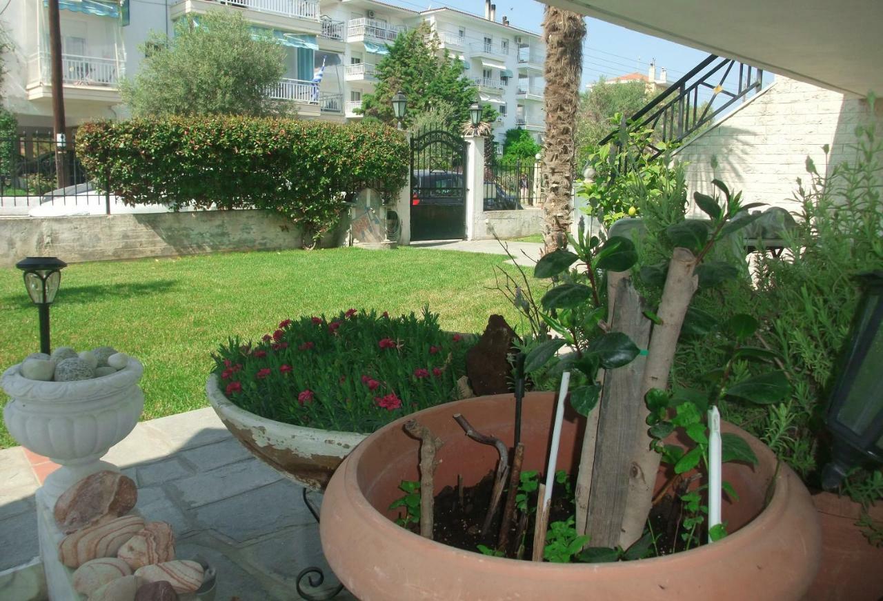 شقة A Majestic Elegant House With A Garden Peraía المظهر الخارجي الصورة